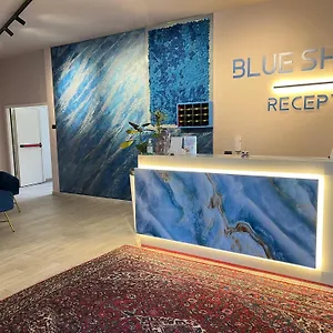 Blue Shades بيزا